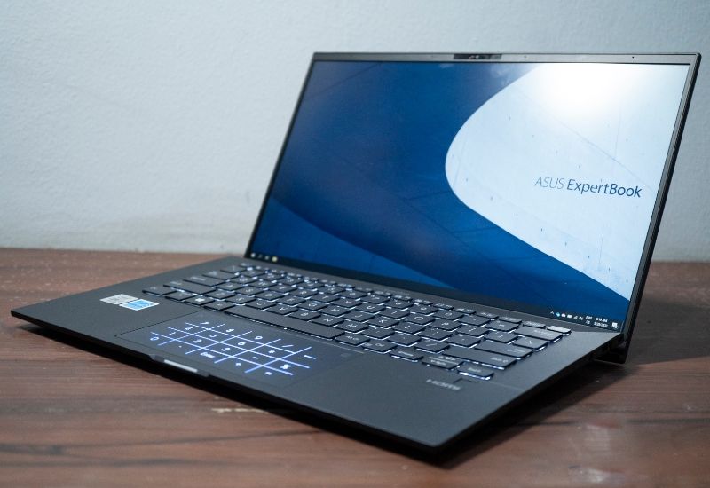 ExpertBook B9450