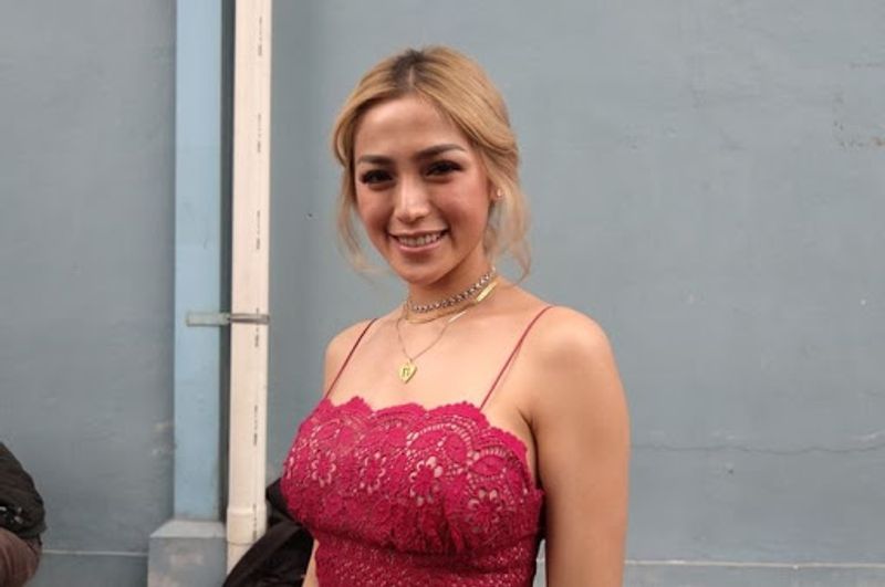 jessica iskandar (surabayapagi com)