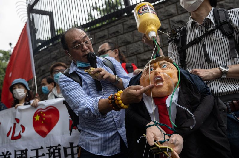 demo kebodohan trump