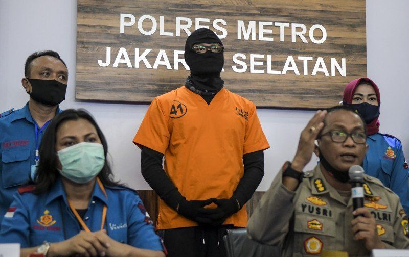antarafoto-dwi-sasono-ditangkap-karena-narkoba-01062020-gp-2_2