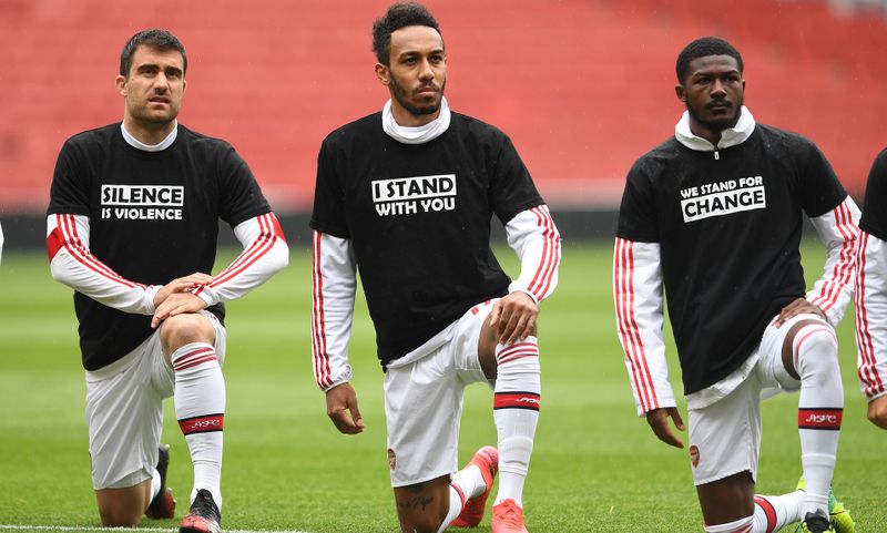 jersey khusus (dailymail co uk)