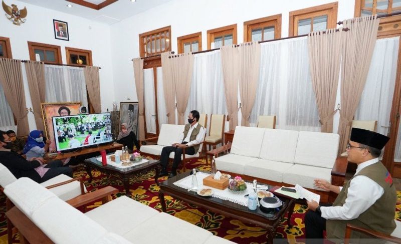 Azwar-Anas-Pariwisata