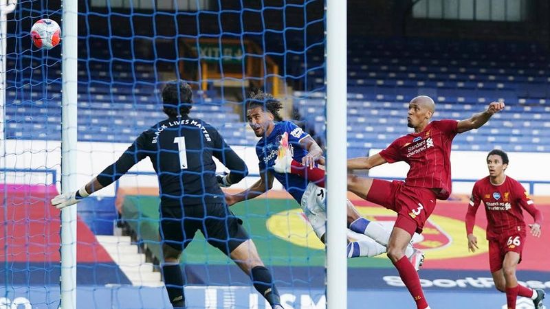 everton vs liverpool (standard co uk)