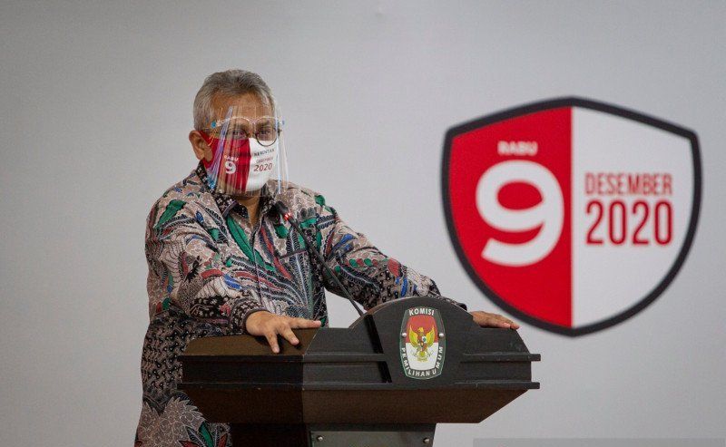 antarafoto-penyerahan-data-pemilih-pemula-tambahan-18062020-dr-03