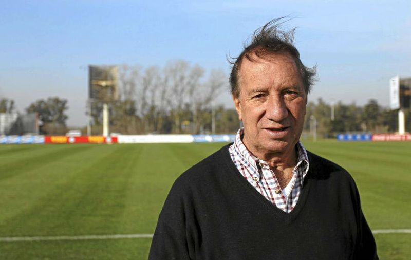 carlos bilardo (marca com)