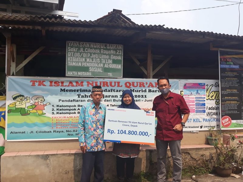 Bank BRI Cabang Cinere Serahkan Bantuan Kepada Yayasan TK Nurul Qur'an