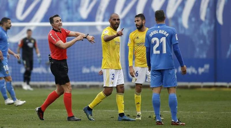 cadiz vs fuenlabrada (marca com)