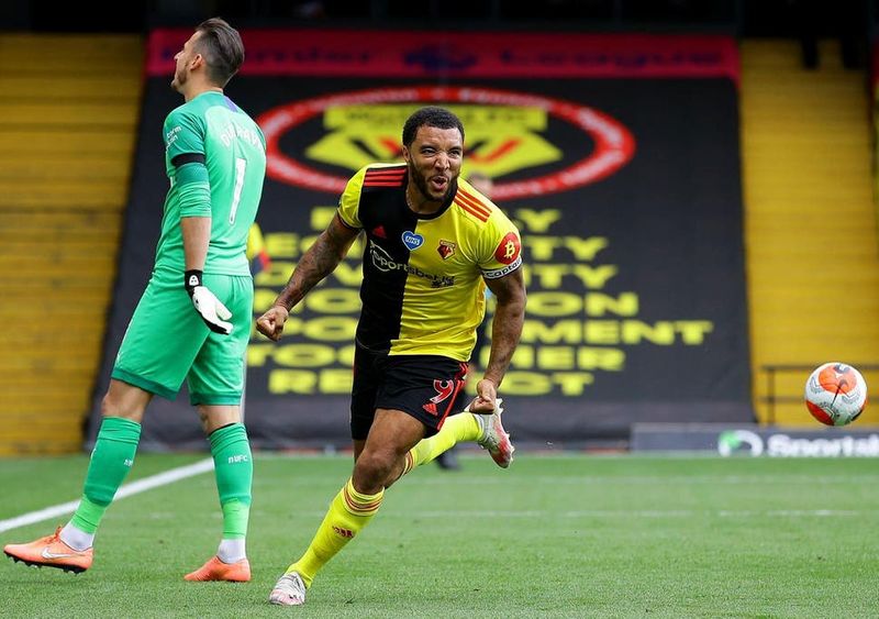 troy deeny cetak gol (theindependent co uk)