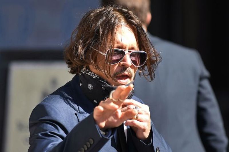 johnny depp (pagesix com)