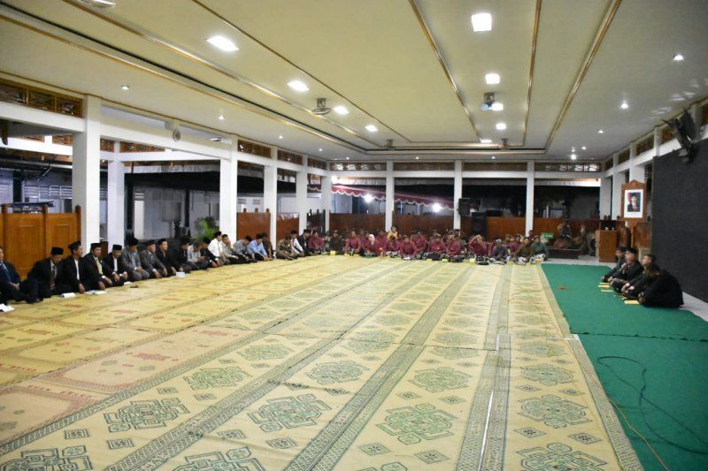 malam tirakatan