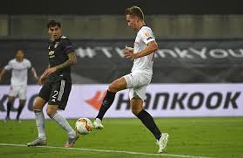 sevilla vs MU (chinadailyasia com)