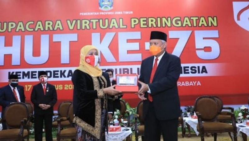 medium_Khofifah-Uang-Baru