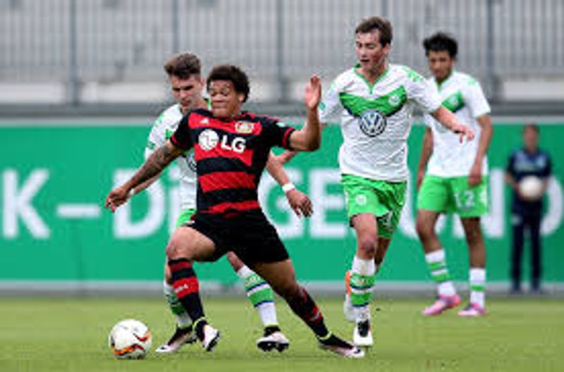 wolfsburg vs leverkusen (sportingpedia com)