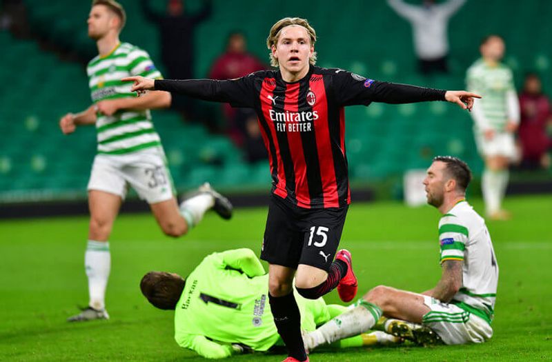 Jens Petter Hauge (sempremilan)