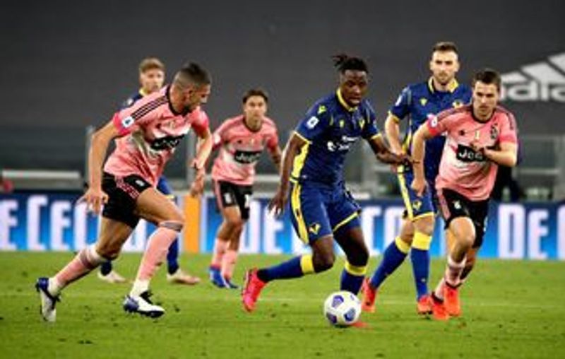 Juventus-vs-Verona (timesoccer)