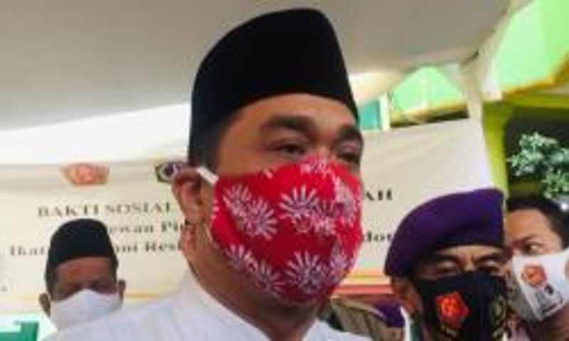 wakil-gubernur-dki-jakarta-ahmad-riza-patria-didampingi-wali_200828174919-767
