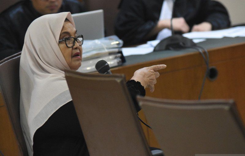 Mantan-Menkes-Bersaksi-di-Sidang-Korupsi-Alkes-Flu-Burung-241019-IES-5