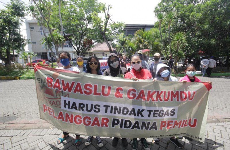 demo-di-bawaslu