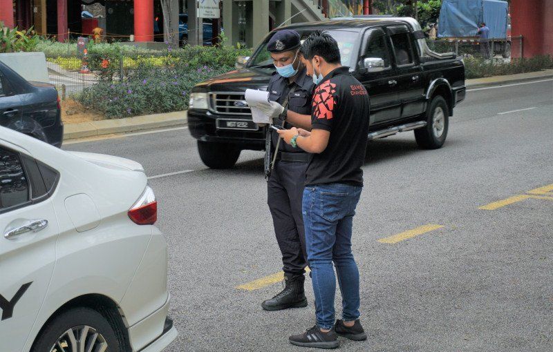 Razia-Polisi-Kuala-Lumpur-23102020-as3(1)