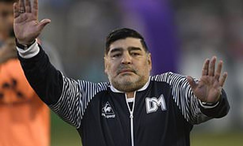 diego maradona (reqnews com)