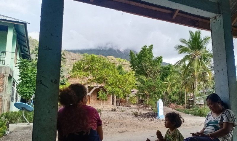 gunung Ili Lewotolok