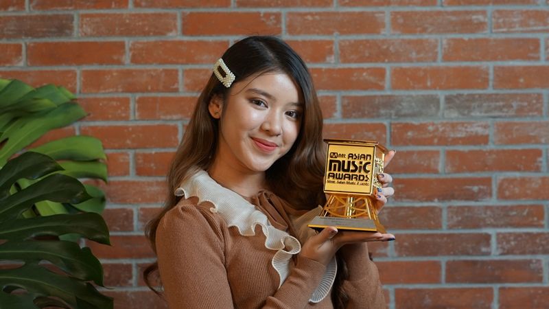 tiara-andini