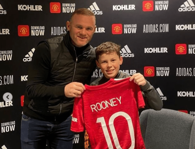 Kai Rooney dan Wayne Rooney (metro)