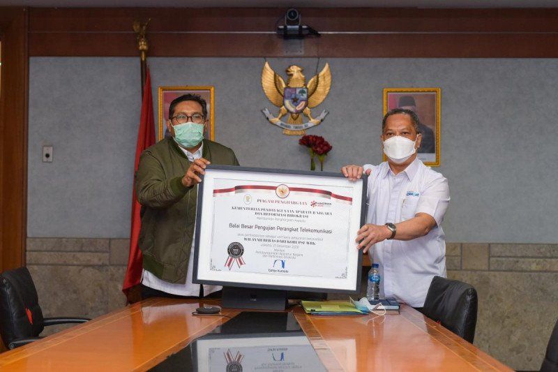 kominfo-dirjen-sdppi-predikat-WBK-menpan-2020-BBPPT-SDPPI-3l