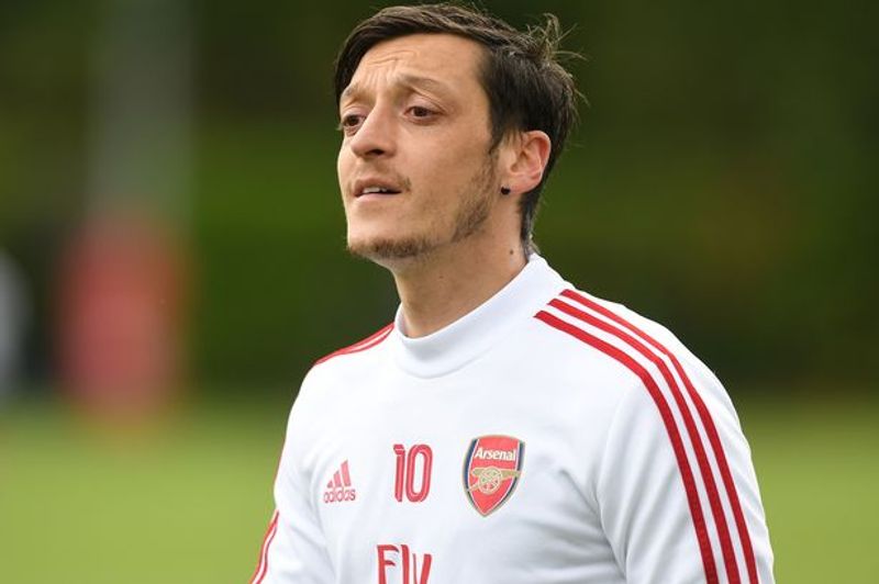 mesut ozil (football london)