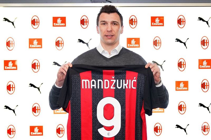 mario mandzukic (theacmilanoffside)