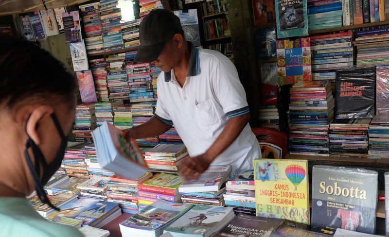 buku pelajaran sekolah