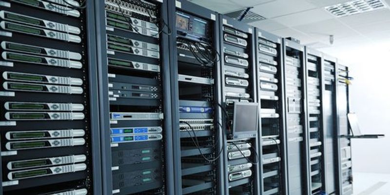microsoft-umumkan-bakal-bangun-data-center-di-indonesia