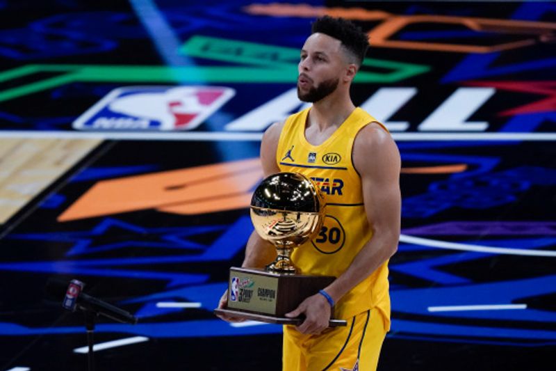 stephen Curry (mercurynews)