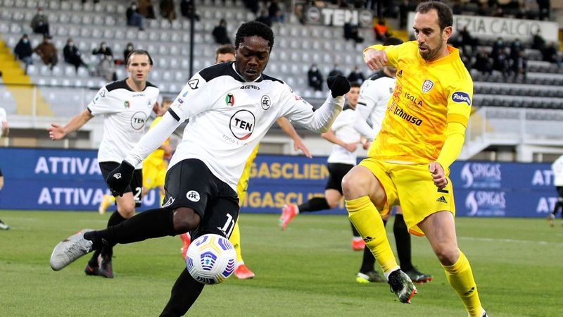 Spezia-vs-Cagliari (lapelotita com)