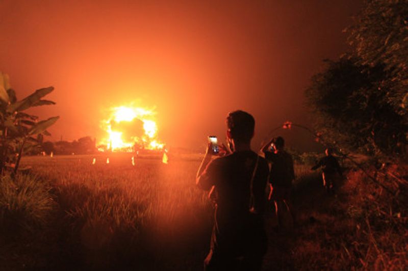 kebakaran kilang minyak-balongan