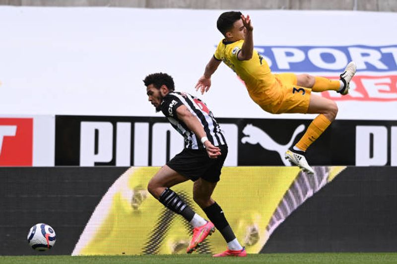 Newcastle-vs-Tottenham (electrodealpro com)
