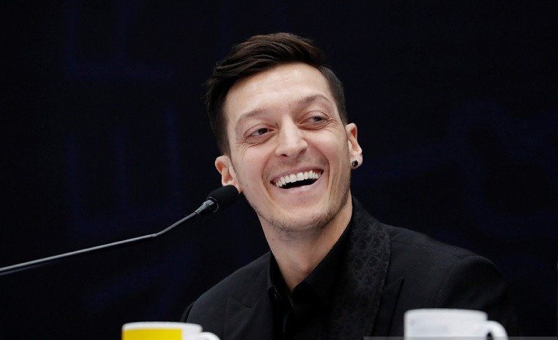 20210128-mesut-ozil