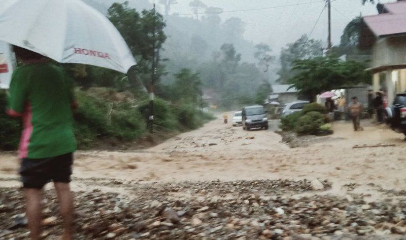 longsor jambi