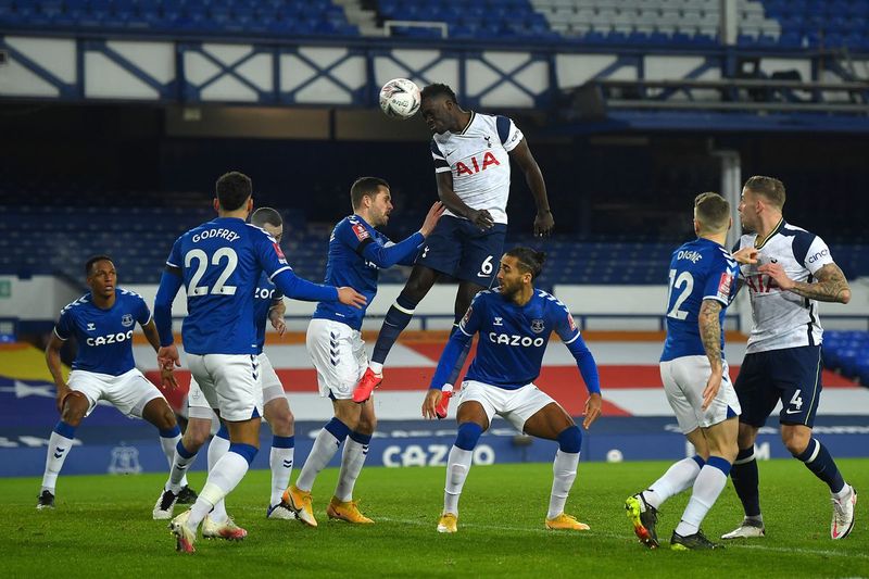 everton vs spurs (cartilagefreecaptain-sbnation)