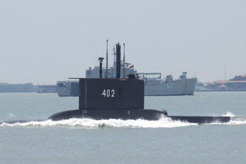 kapal-selam-4-ebac6c57a2425b954ac2ff29c1c0fe16_600x400