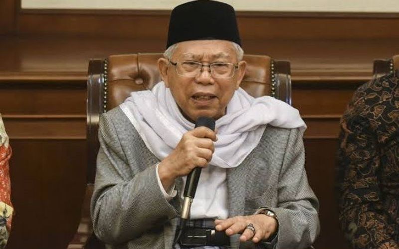 wapres-indonesia-maruf-amin-saat-memberikan-keterantan-dala-88