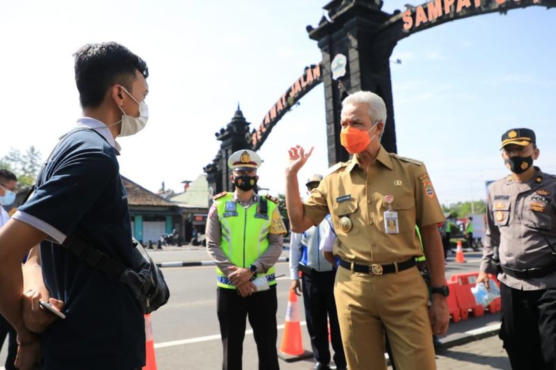 Cek-Penyekatan-di-Magelang-dan-Temanggung7-1024x682