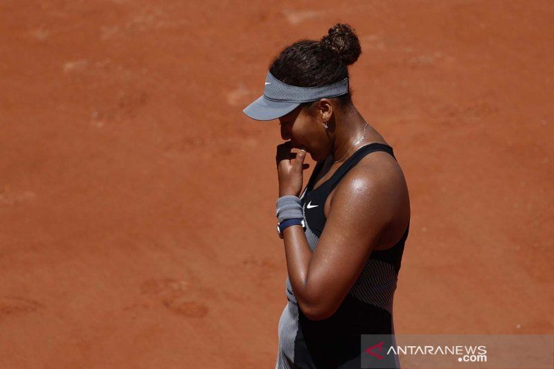 2021-05-30T110112Z_1501880559_UP1EH5U0ULXVD_RTRMADP_3_TENNIS-FRENCHOPEN