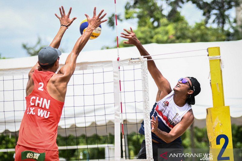 A59BC114-3354-415C-B502-F98428ECF34E