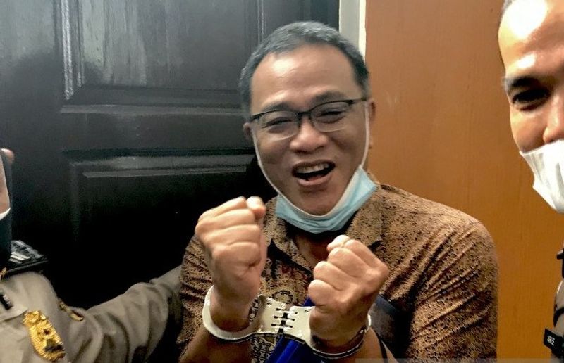 aktivis jumhur hidayat