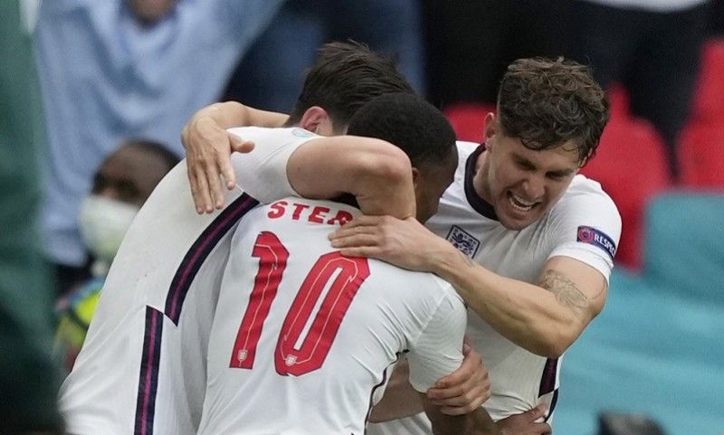 john-stones-raheem-sterling