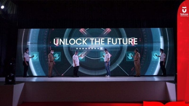 Pemanfaatan-Teknologi-5G-di-Telkom-University-768x434