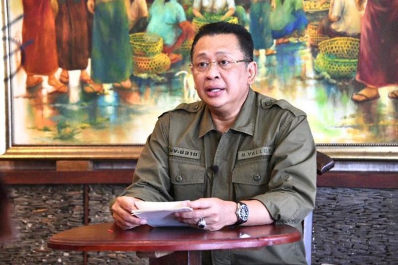 Bambang-Soesatyo-696x464