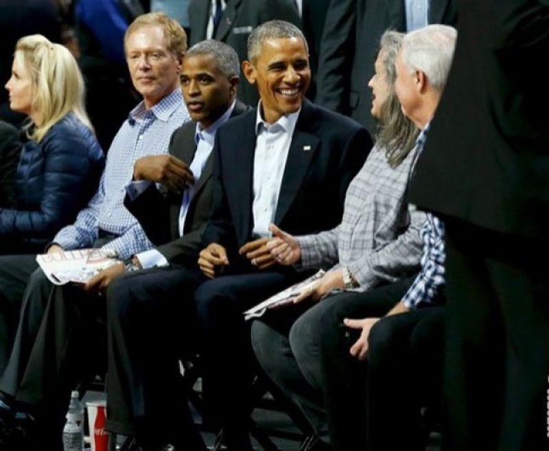 Obama-nonton-NBA