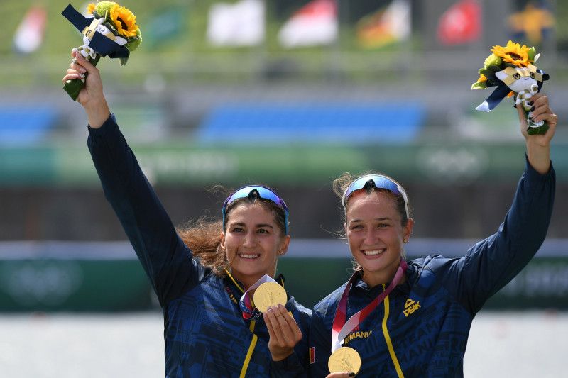 Ancuta Bodnar dan Simona Radis